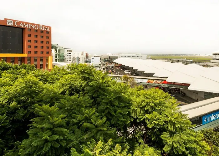 Camino Real Aeropuerto Hotel