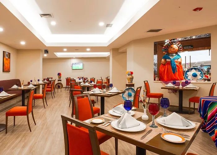 Camino Real Aeropuerto 5*